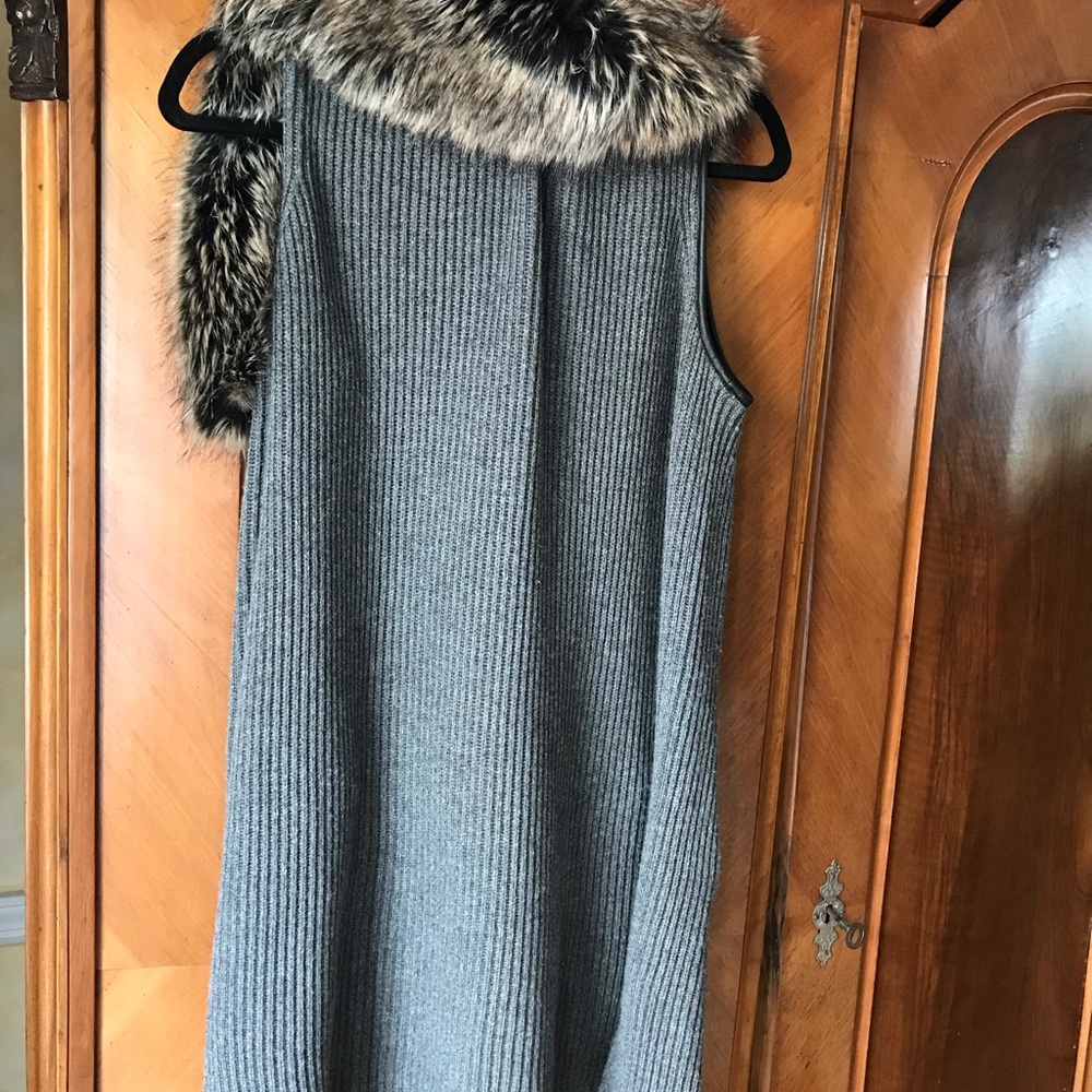 Splendid vest sweater faux fur button collar side pockets - Picture 3 of 4